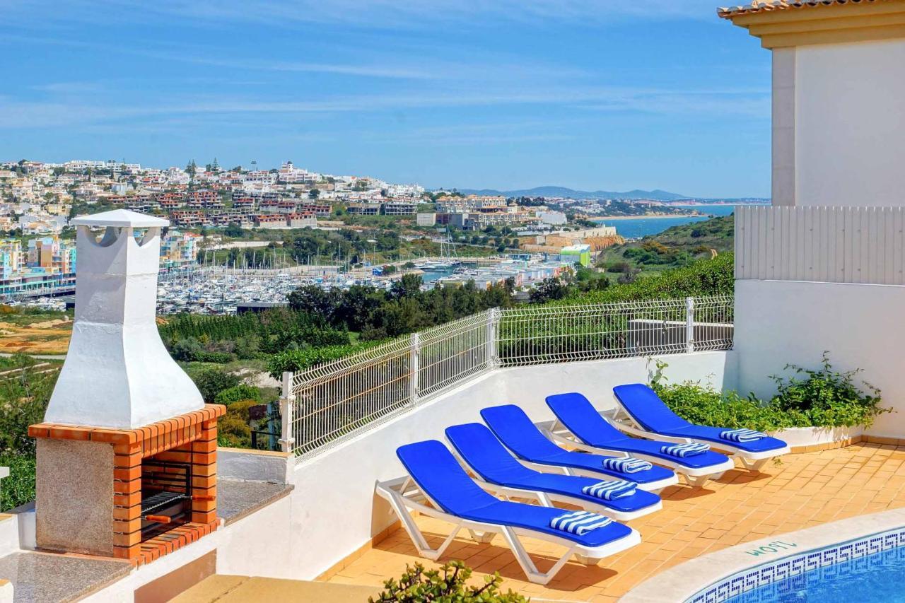 Sunny Villa