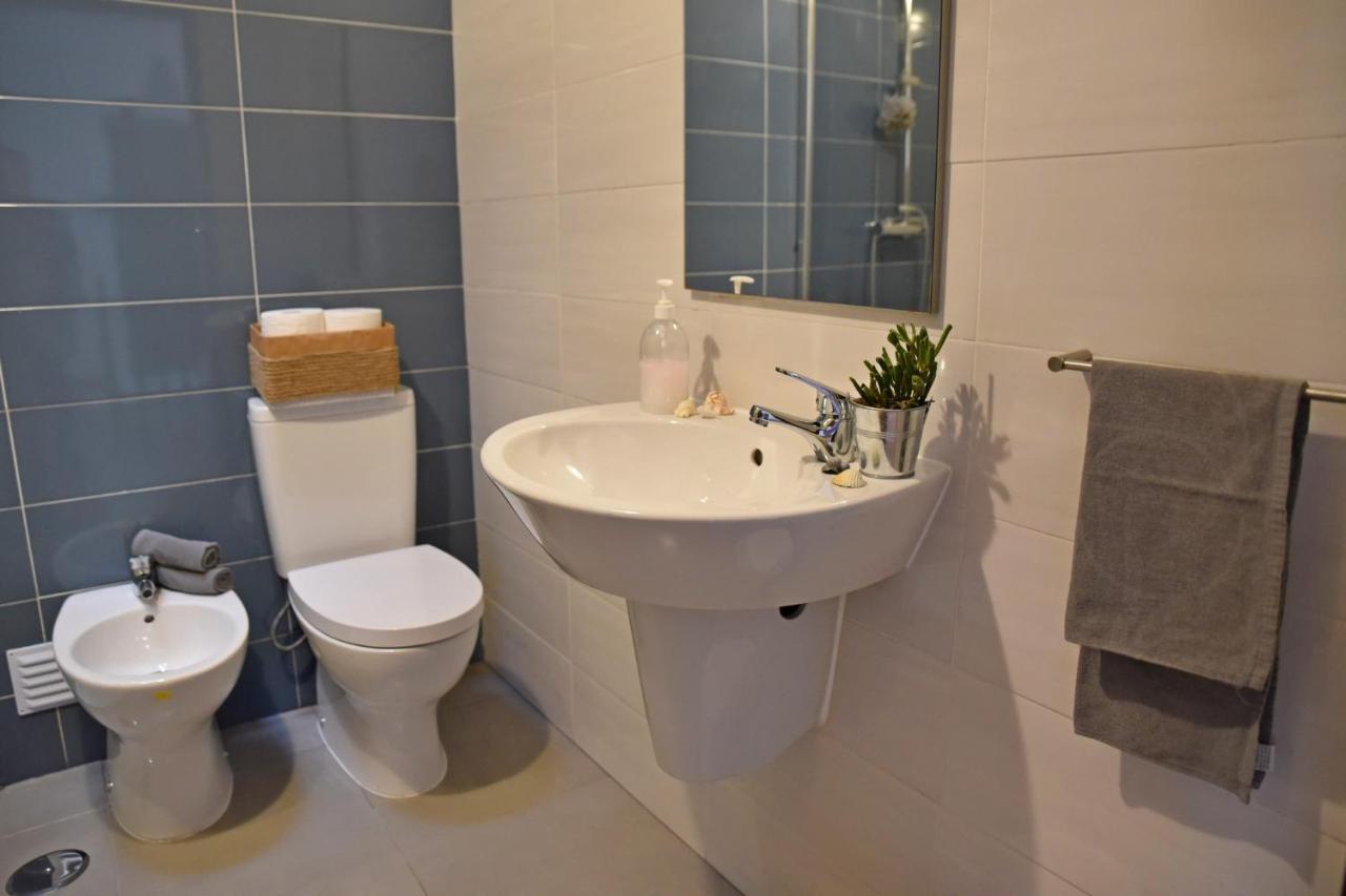 Surf House Peniche Hostel *