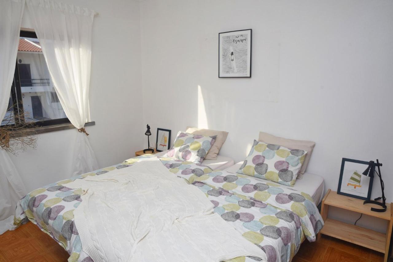 Surf House Peniche Hostel *