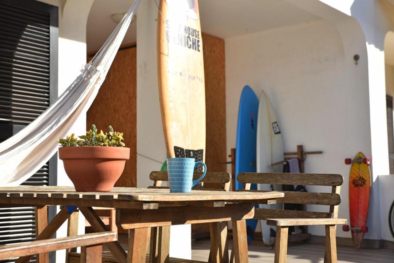 Surf House Peniche *
