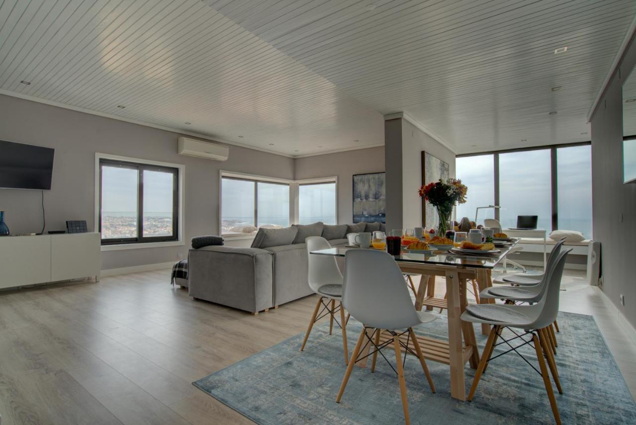 Ocean Blue & Apartment