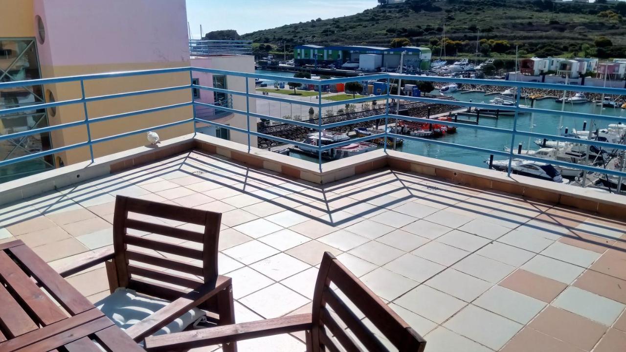 Marina Penthouse 1 *
