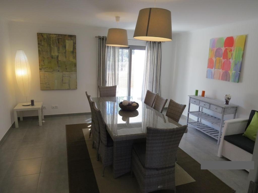 De 3 Et 6 Couchages Max. A Proximite De A Algarve