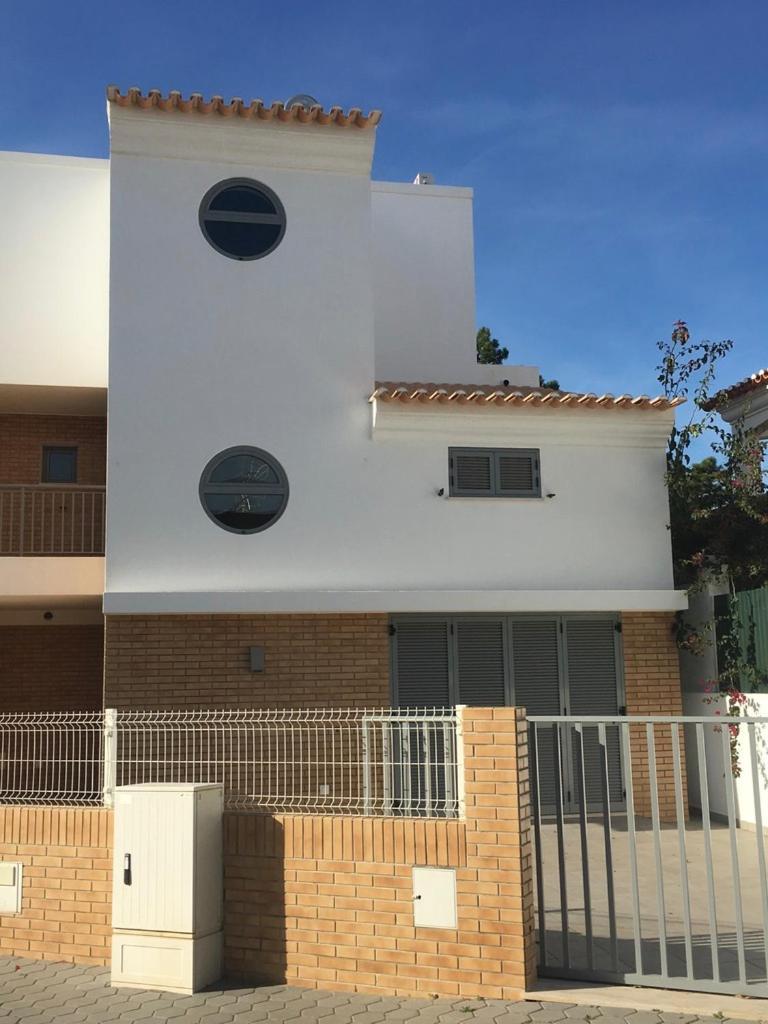 De 3 Et 6 Couchages Max. A Proximite De A Algarve *
