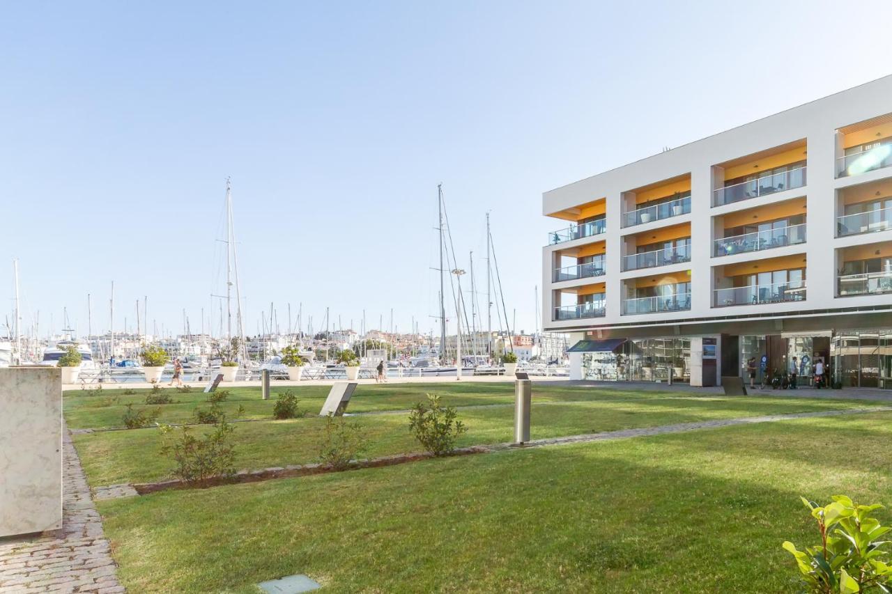 Marina Starboard Apartment, Apartment *