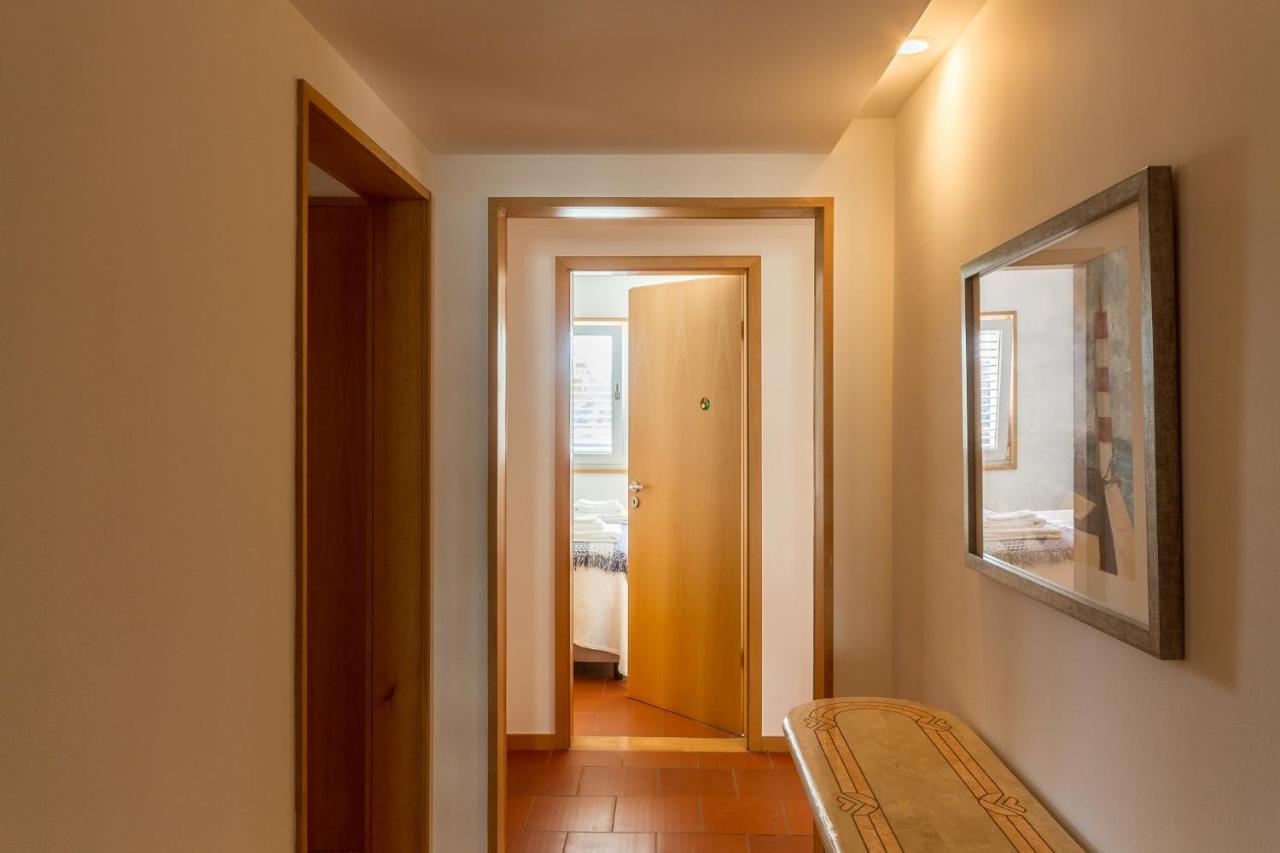 Marina Starboard Apartment, Apartment *