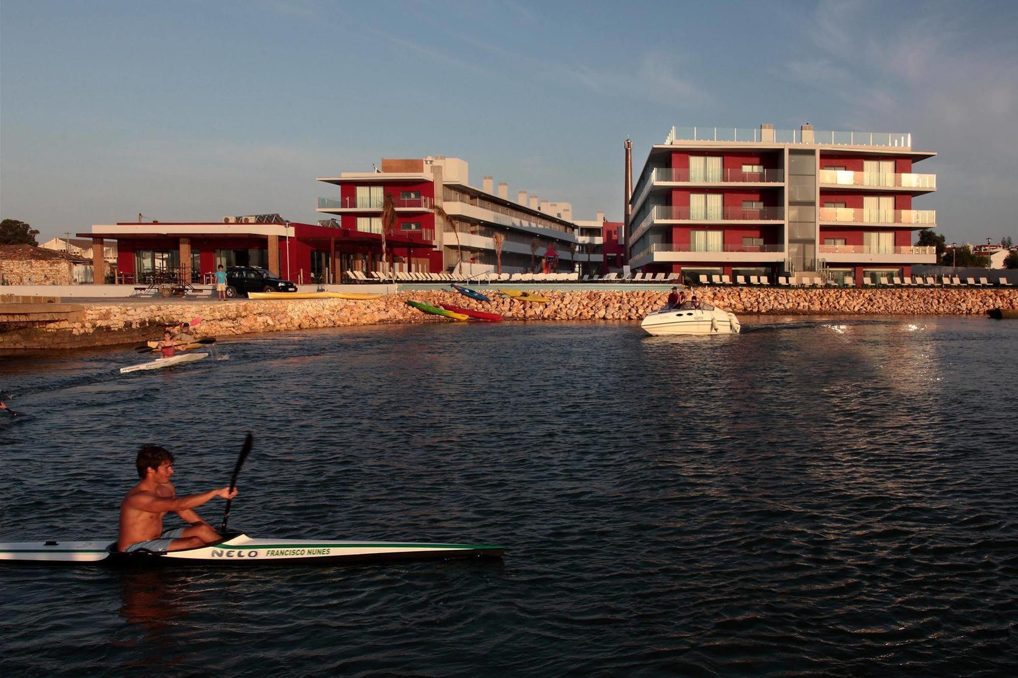 Hotel Agua Riverside