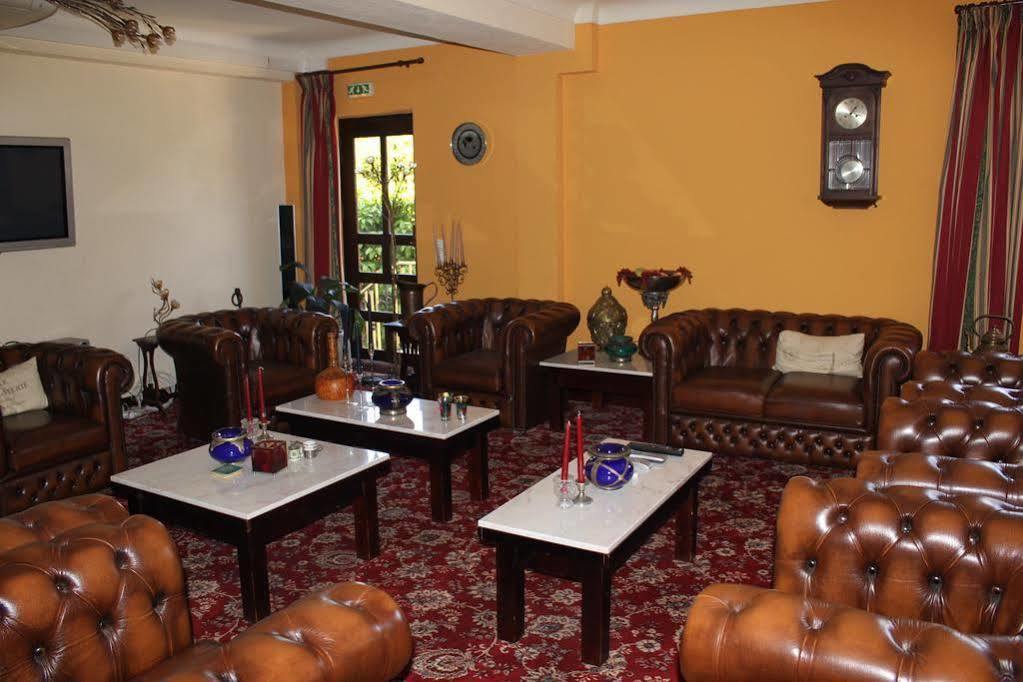 Casa Deixa-o-resto * Santo Andre