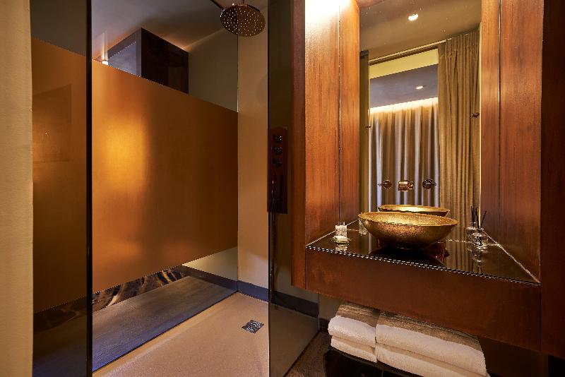 Portobay Teatro 4*