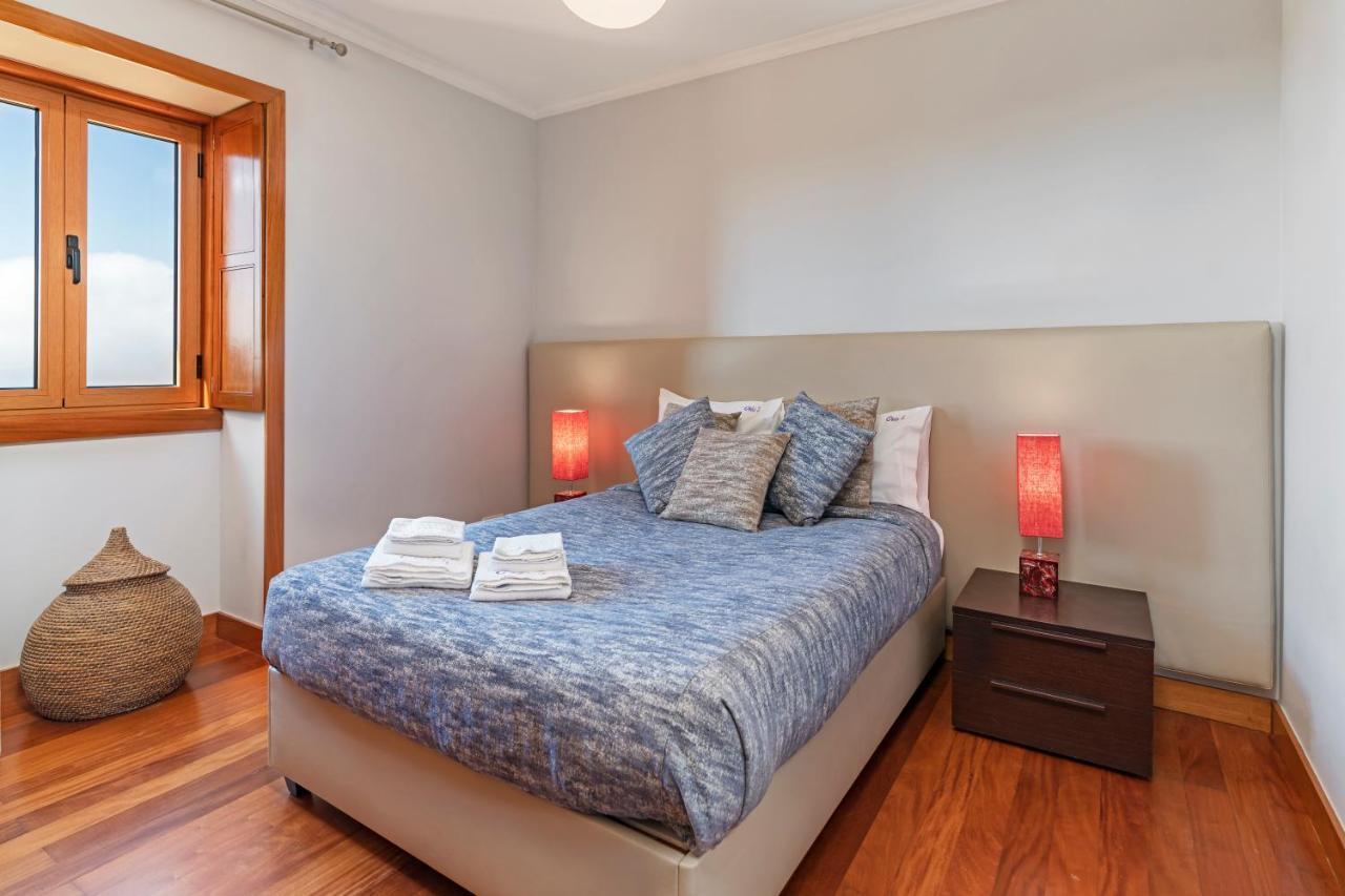 Cris's By Ourmadeira Villa *