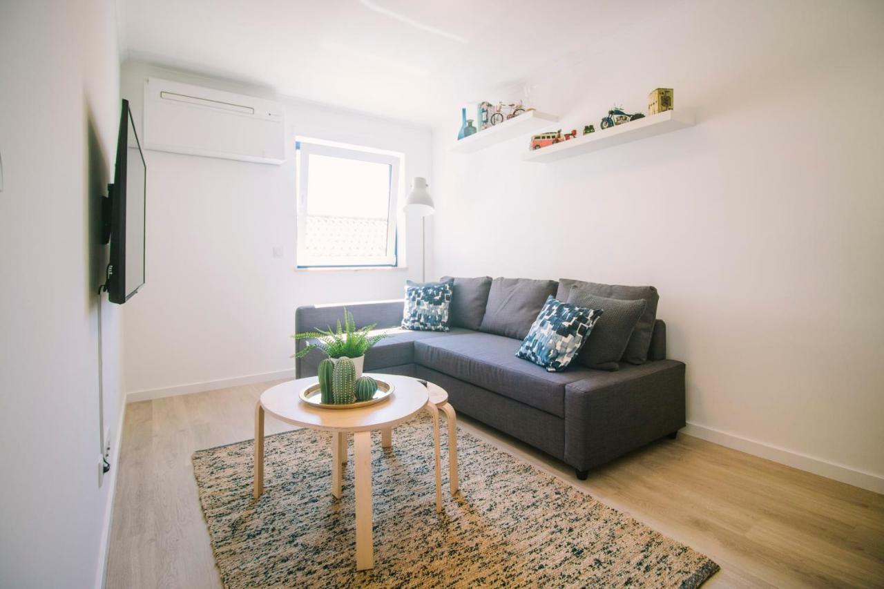 Floor By Silver Prop *