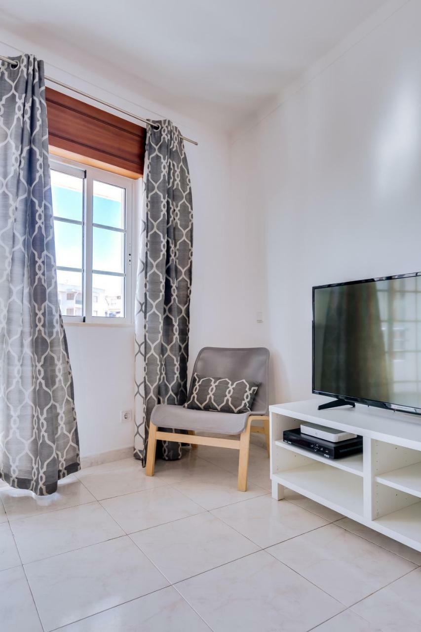 Rei - Quarteira - 3 Min To The Apartment