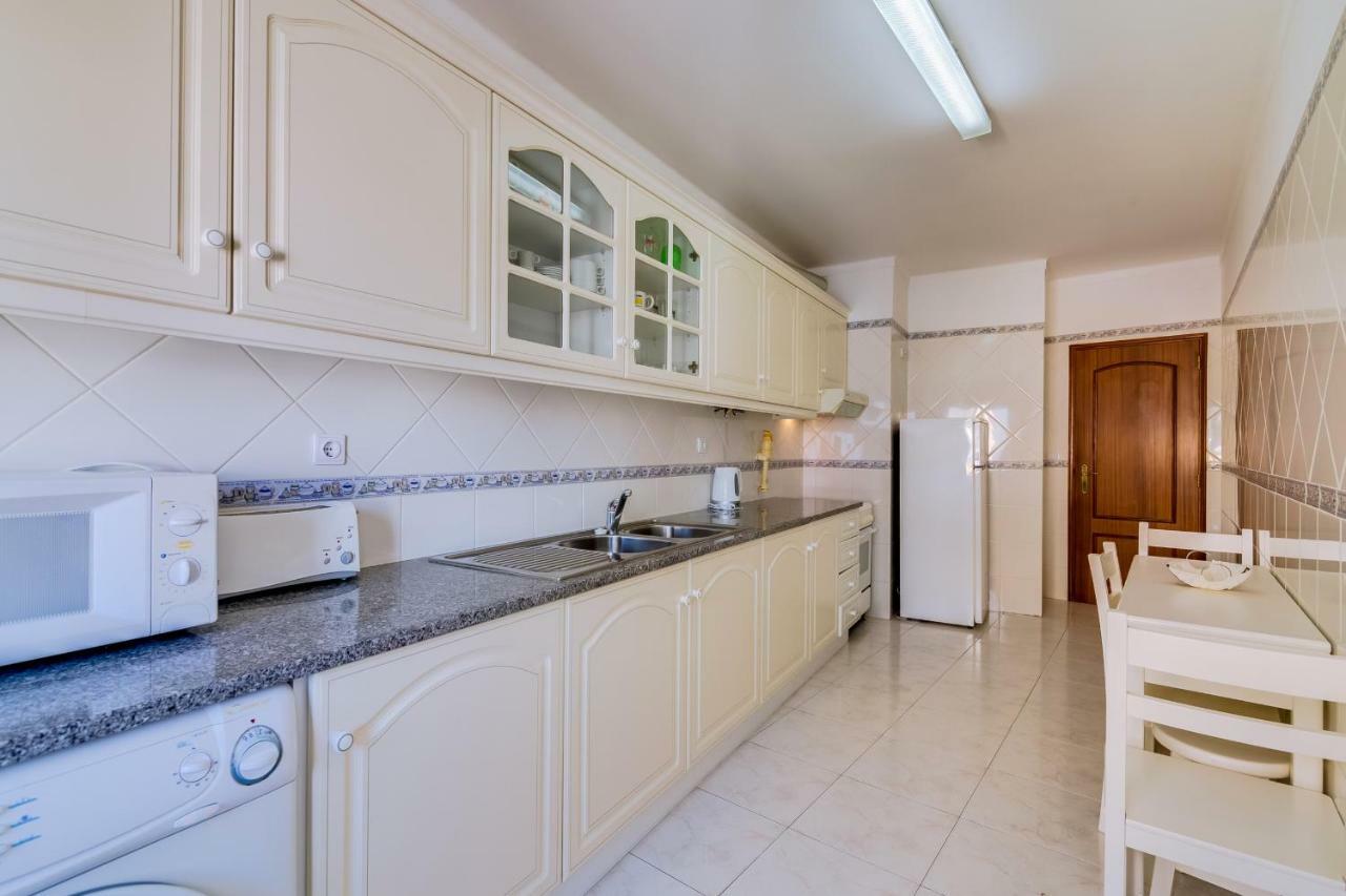 Rei - Quarteira - 3 Min To The Apartment Vilamoura