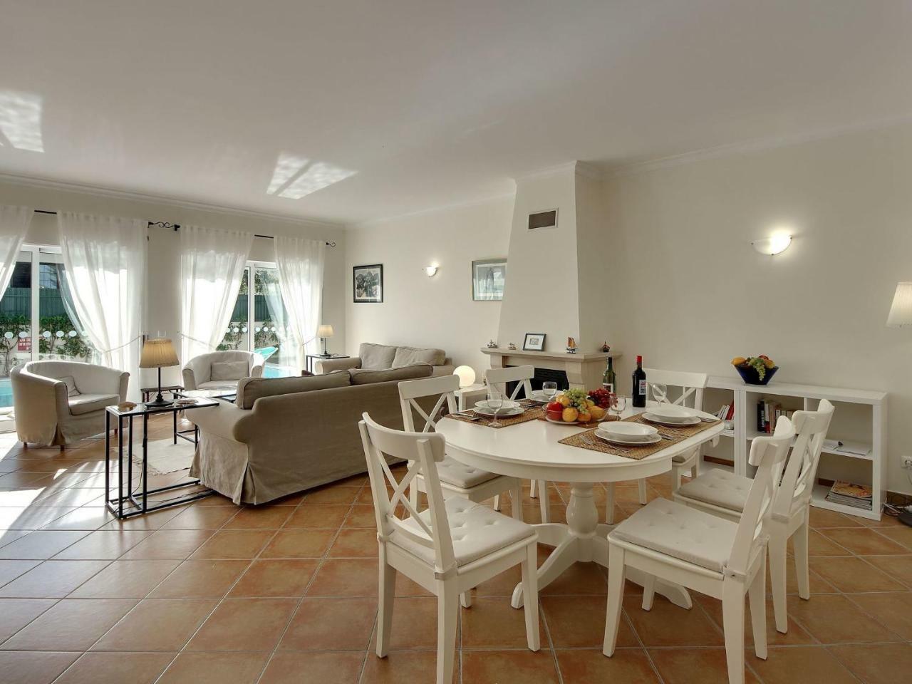 Villa Elegant In Carvoeiro With Swimming Pool