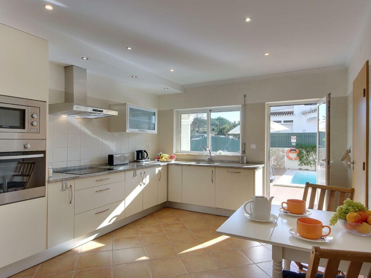 Villa Elegant In Carvoeiro With Swimming Pool *