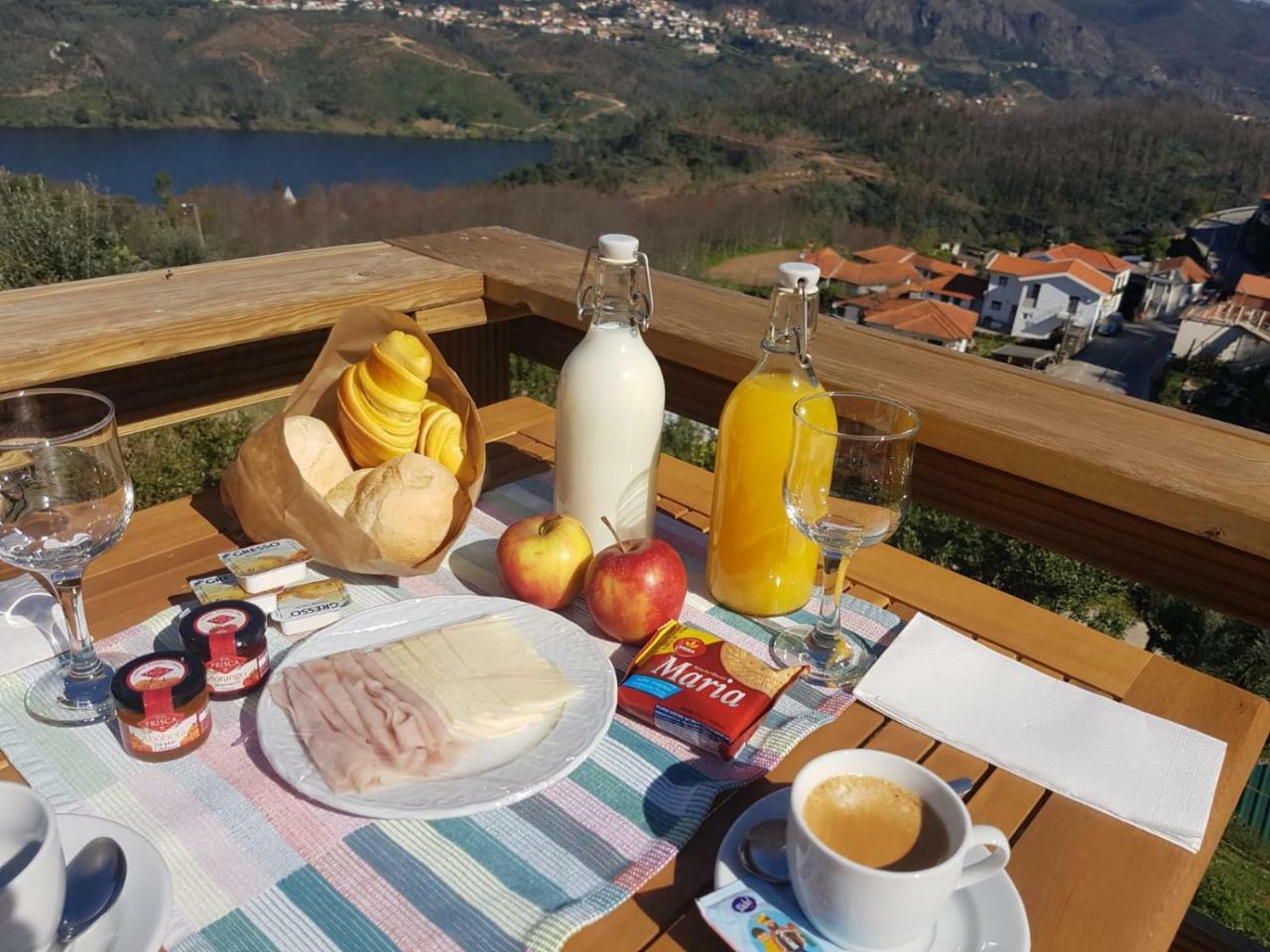 Arrabia Glamping Bed & Breakfast Raiva