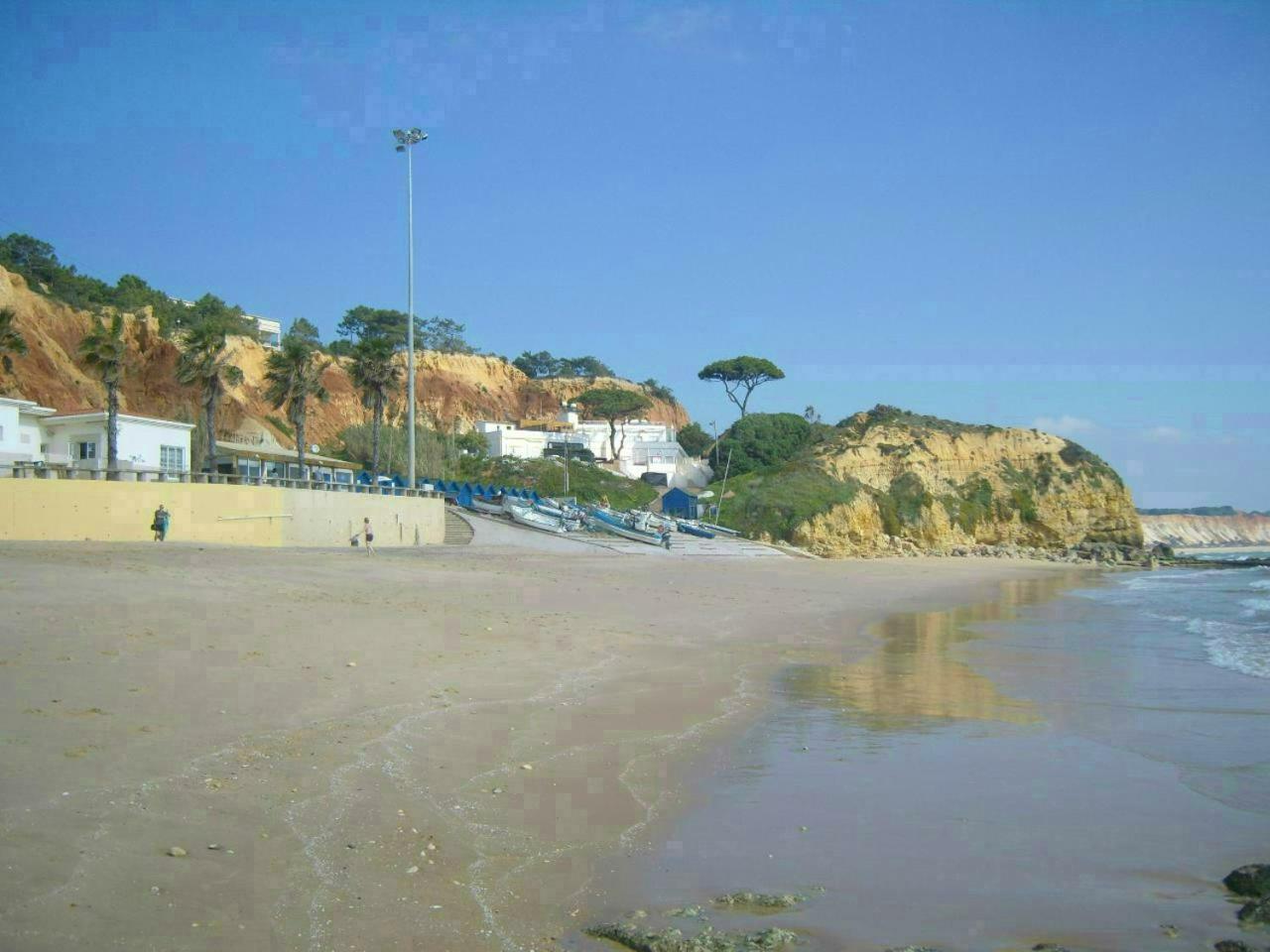 1 Bedroom 5 Min. From Falesia And Close To Center! D * Albufeira