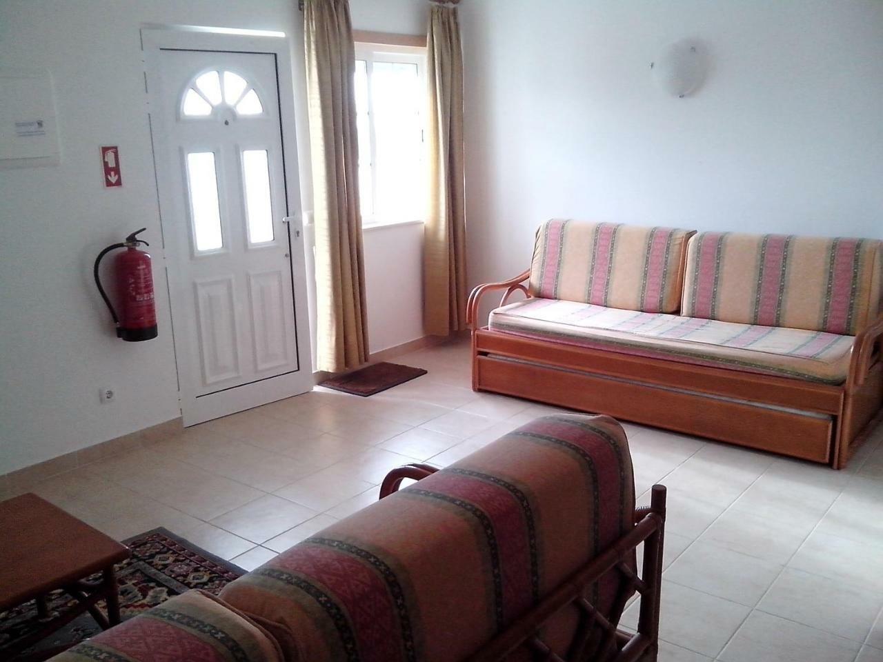1 Bedroom 5 Min. From Falesia And Close To Center! D Albufeira