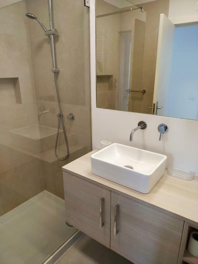 Apartment 1b Carvoeiro - Casas & Papeis *