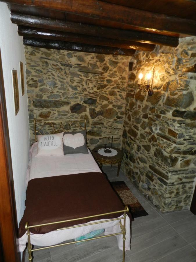 Holiday home Talasnal Montanhas De