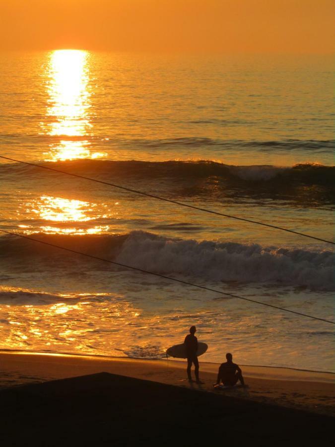 West Coast Surf *