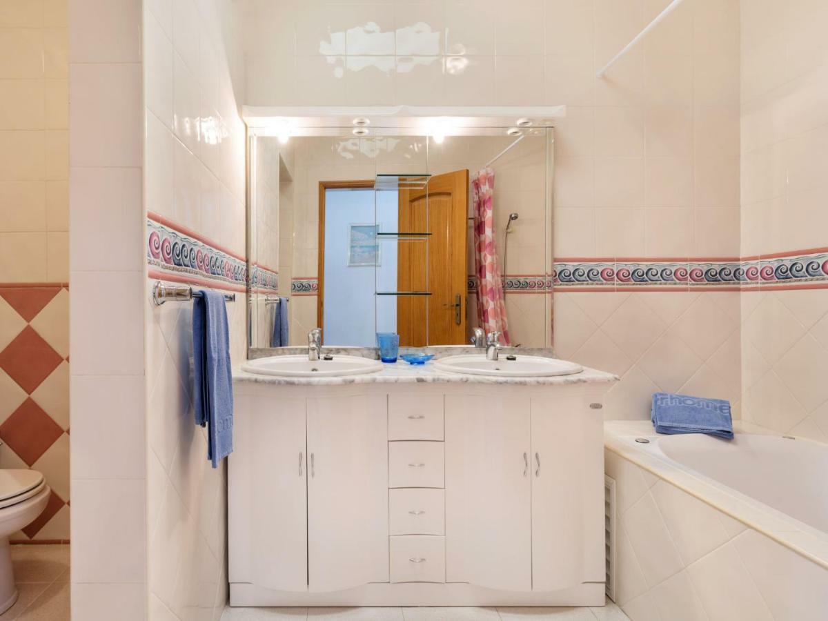 Manta Rota 450m From The By Interhome
