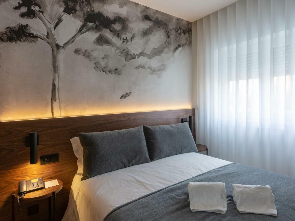 Afonso V & Hotel 3*