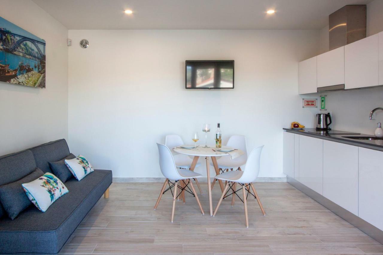 Hillside House &