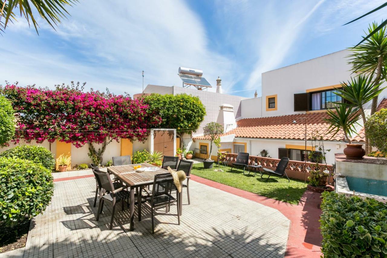 3 Marias Garden House Bed & Breakfast Lagos