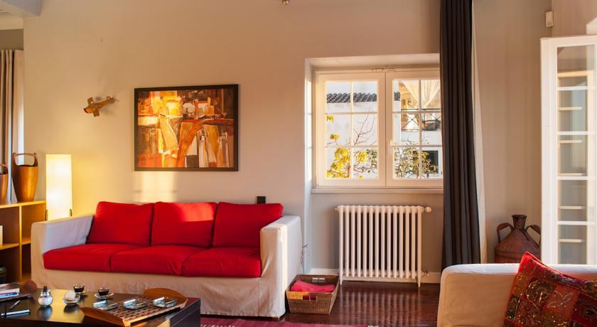 Hostel House *