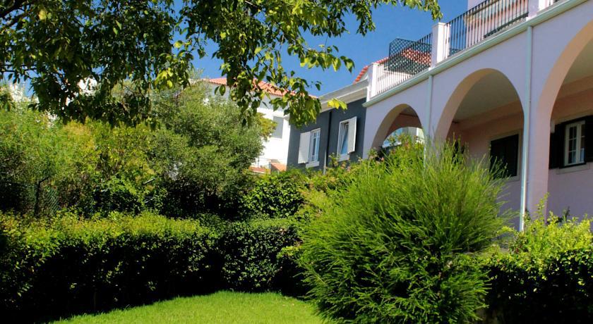 Hostel House Estoril