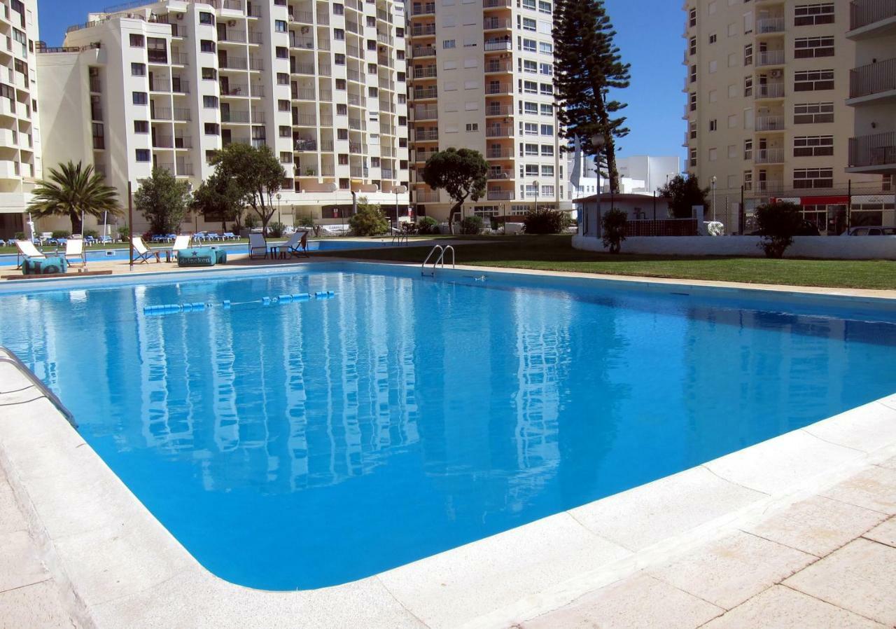 Edificio Novo Rosamar Al Guest house