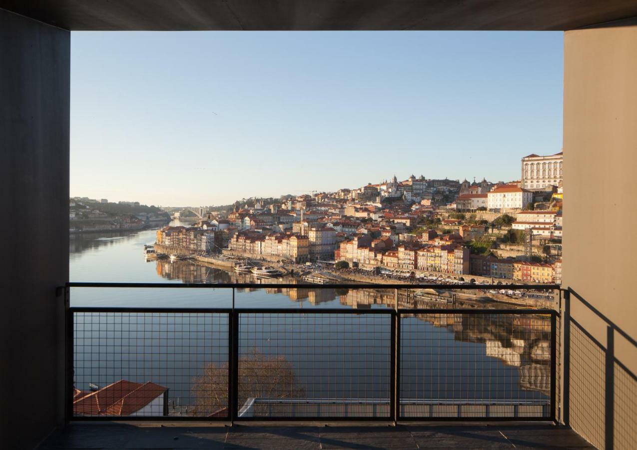 Oh! Porto Aparthotel 4*