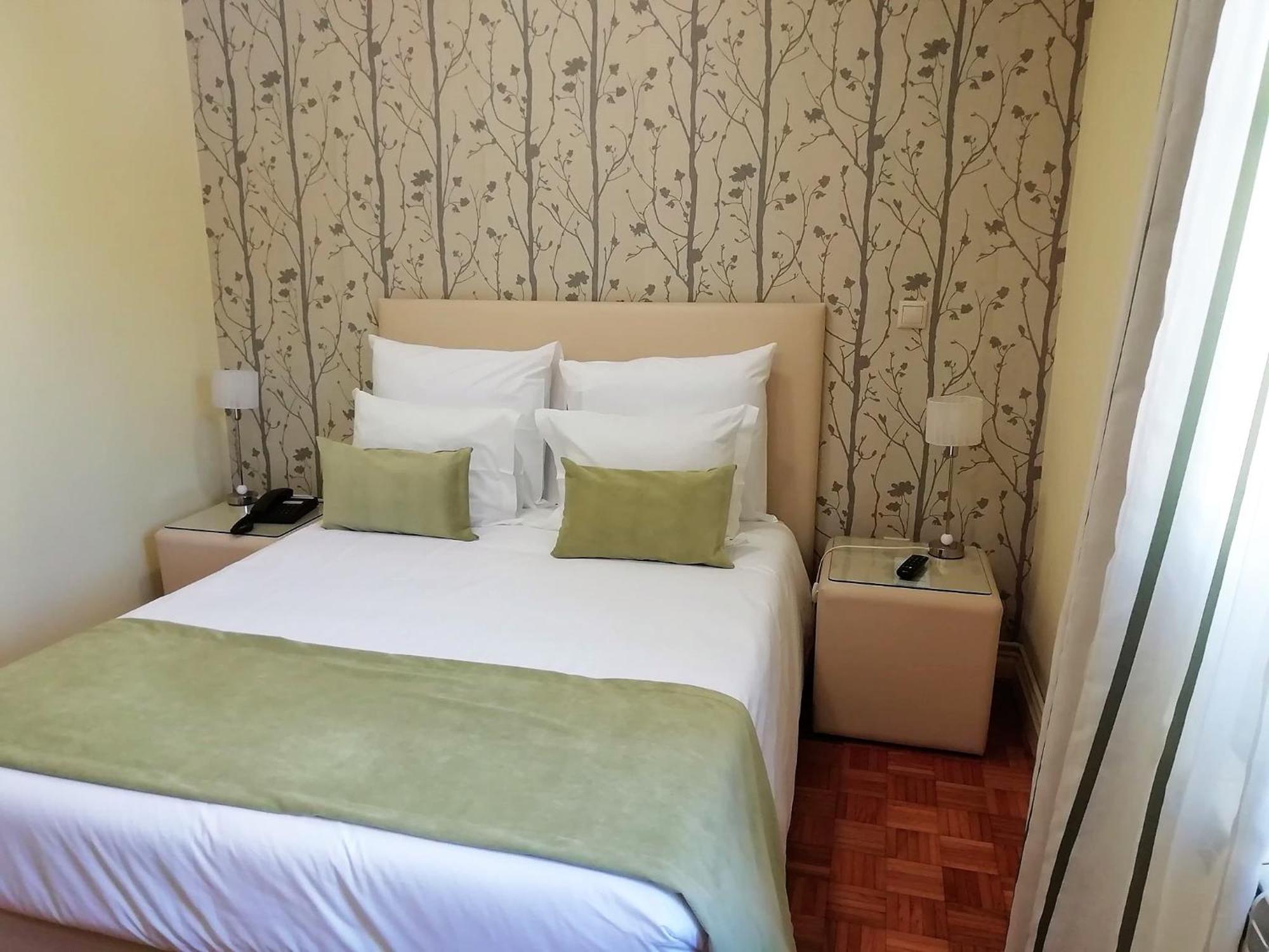 Adelaide Hotel