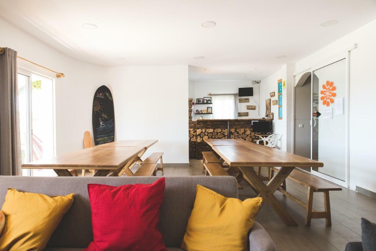 Good Feeling Hostel & Guest House Hostel Raposeira (Faro)