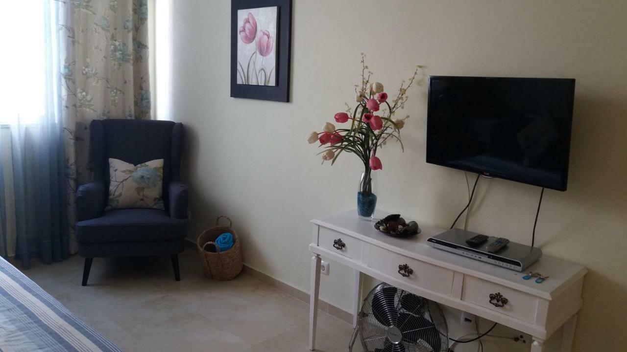 Antonio B Apartment *