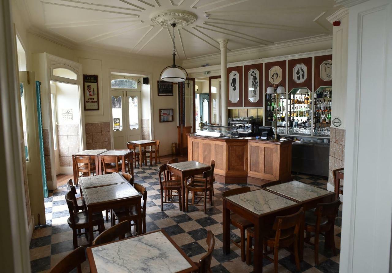 Internacional Azores Boutique Hostel *
