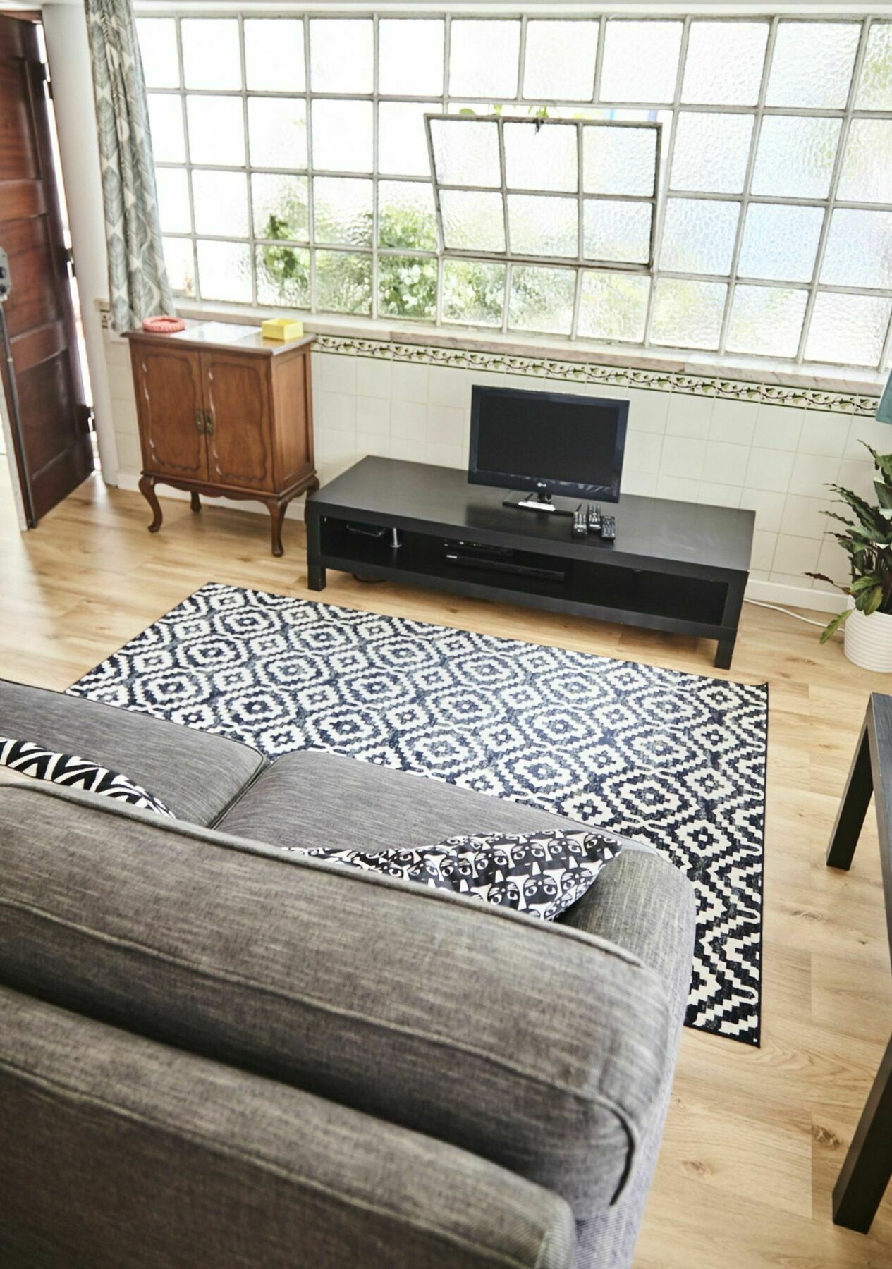 Apartment Two Bedroom Self Contained House *