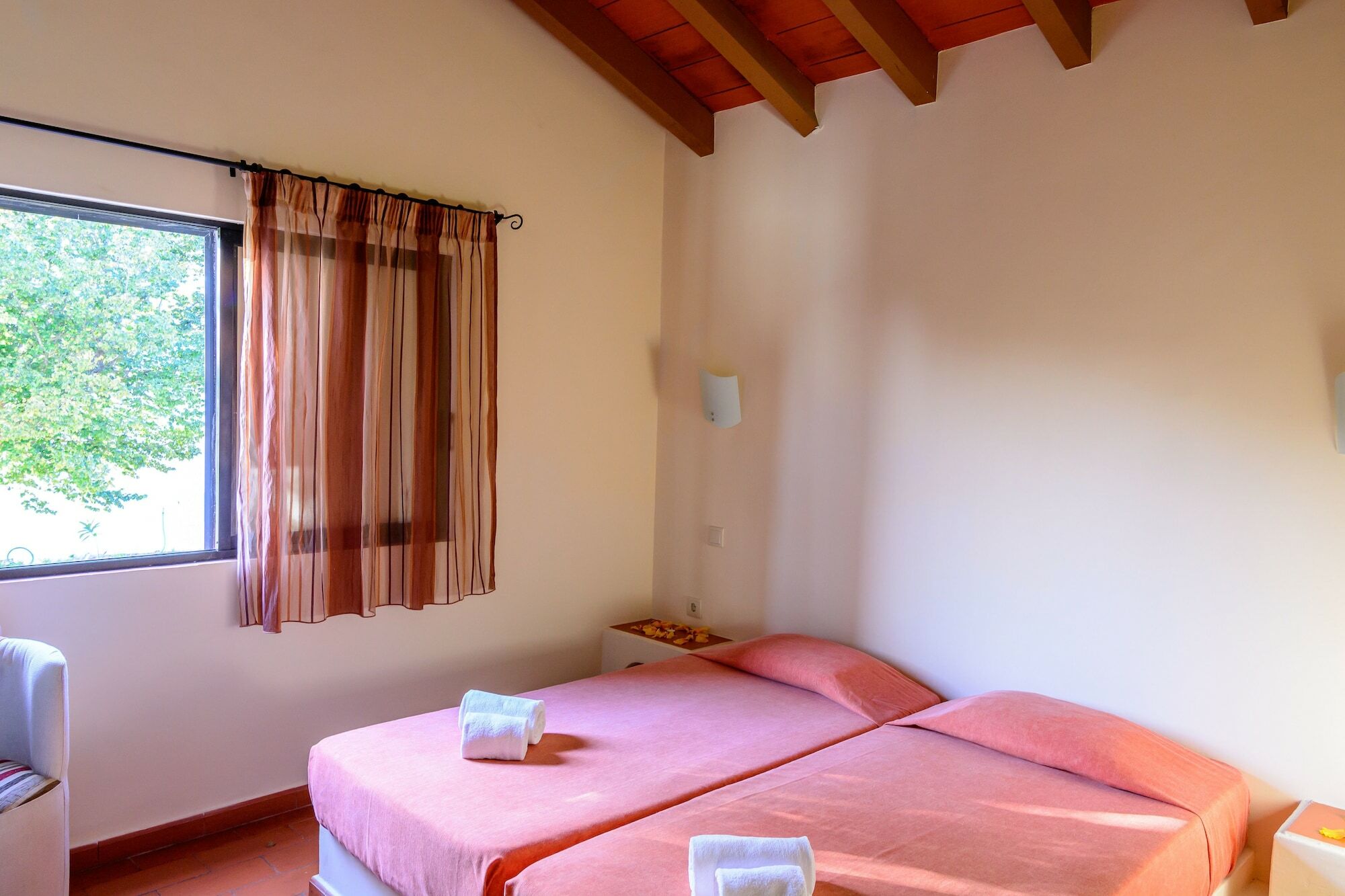 Pedras Da Rainha Resort