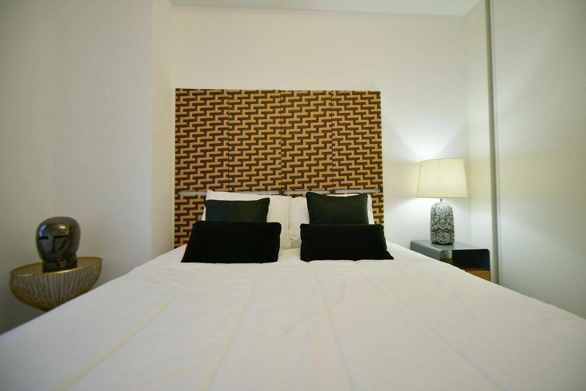 M Apartment *