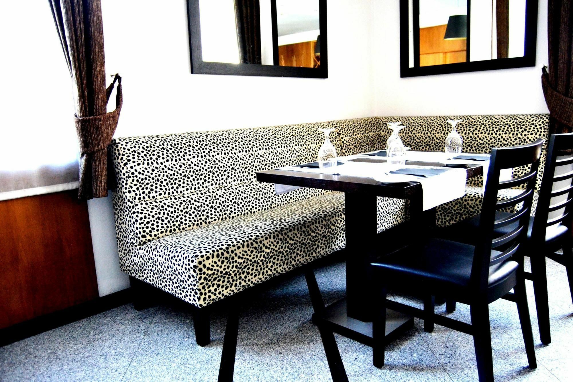 Hotel Douro Marina & 4*