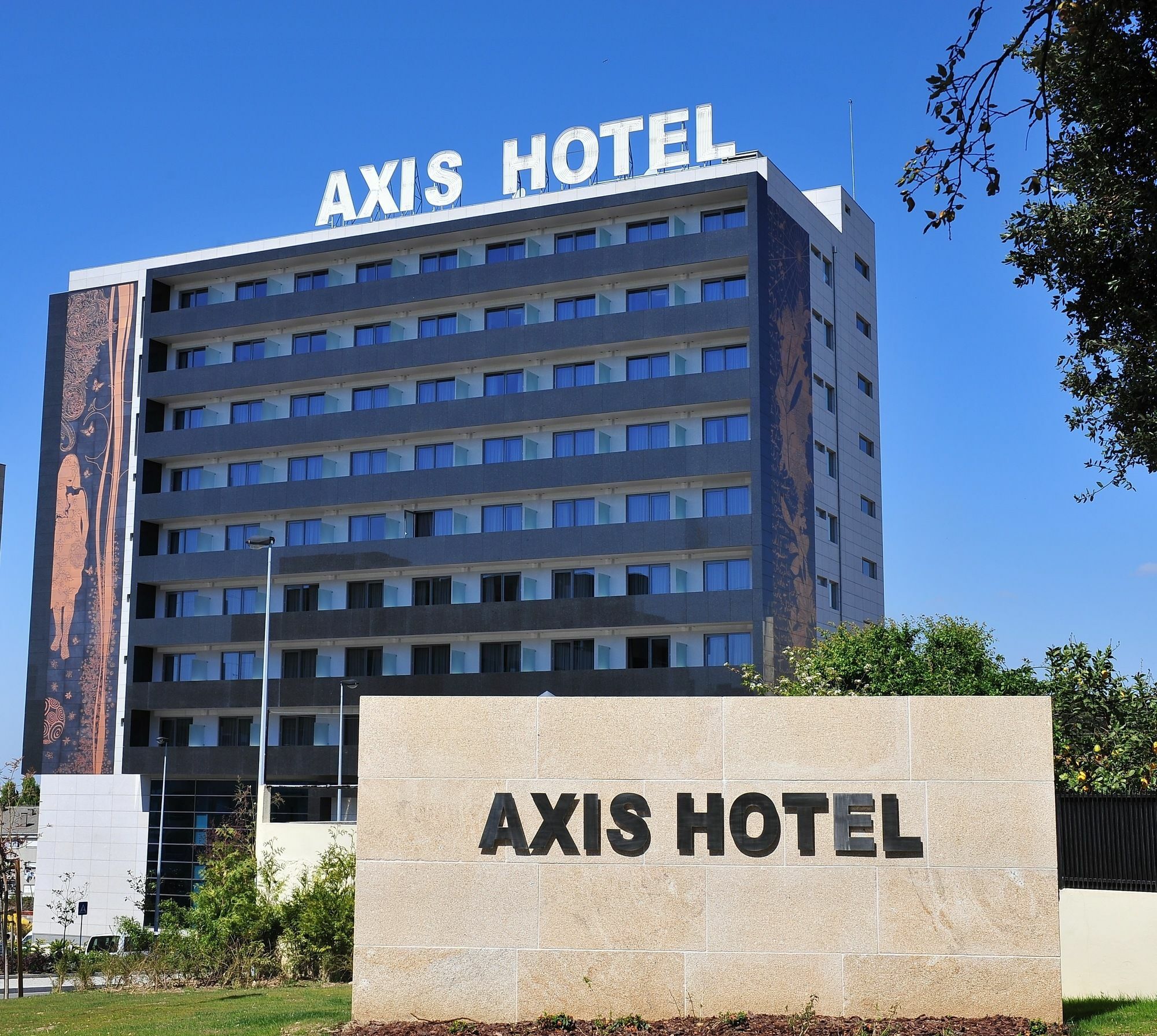 Axis Porto Business & Hotel