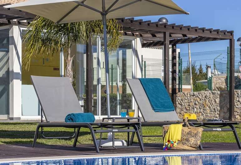 Aparthotel Hello 4*