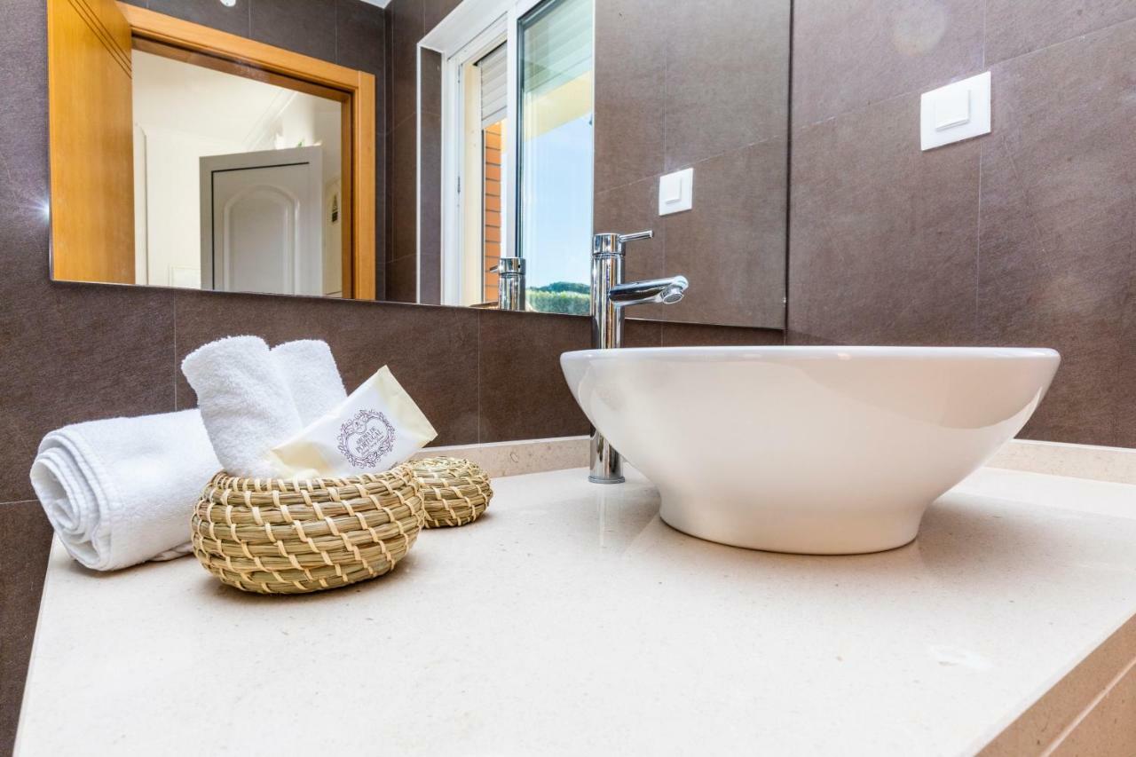 Hello Aparthotel 4*