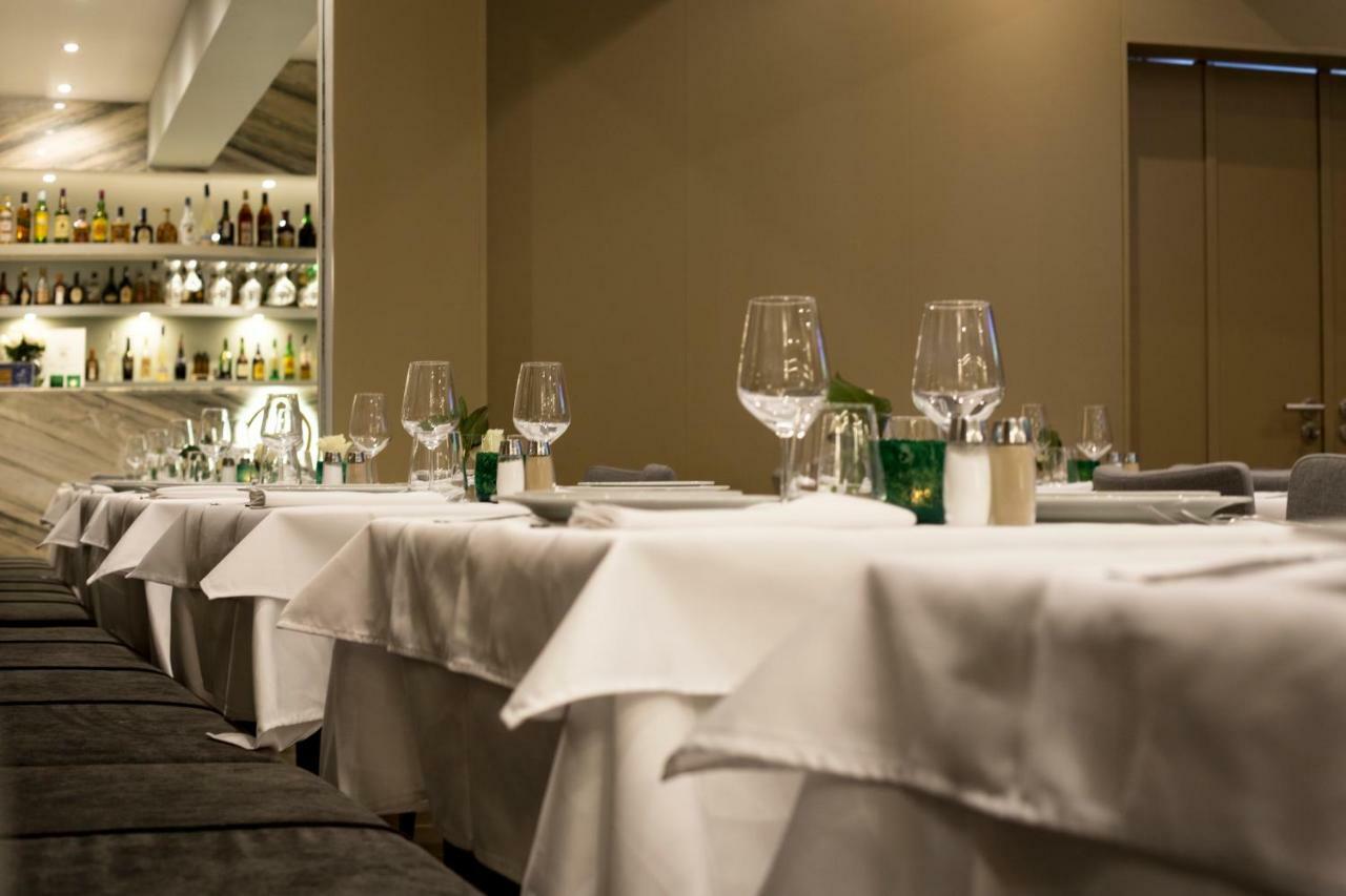 Dom Lourenco Hotel 2*