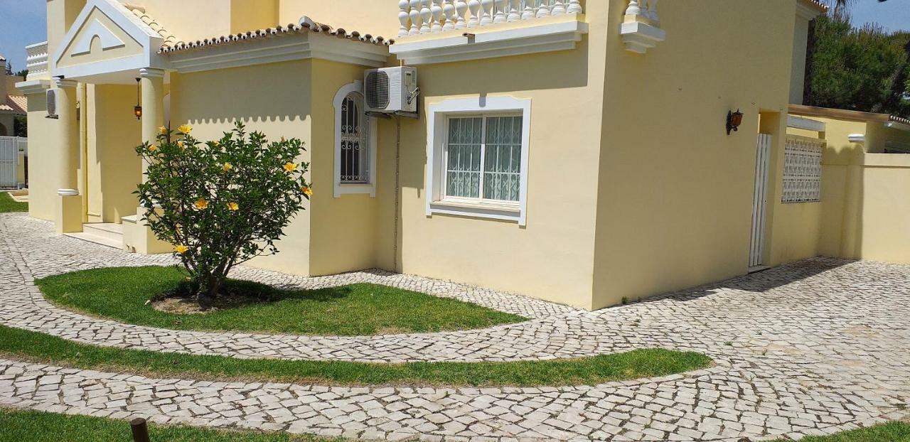 V3 Rosada- Piscina Privativa, Estacionamento, Ar-condicionado, Familiar Villa