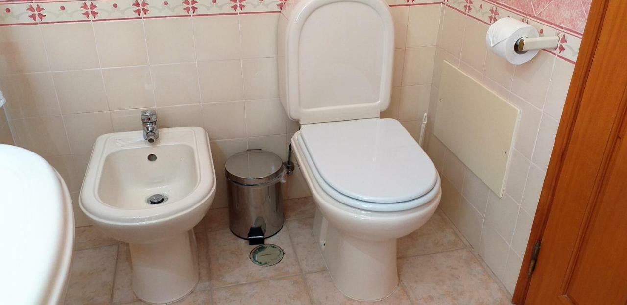 Villa V3 Rosada- Piscina Privativa, Estacionamento, Ar-condicionado, Familiar *