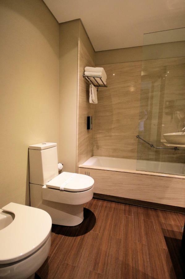 Lux Hotel