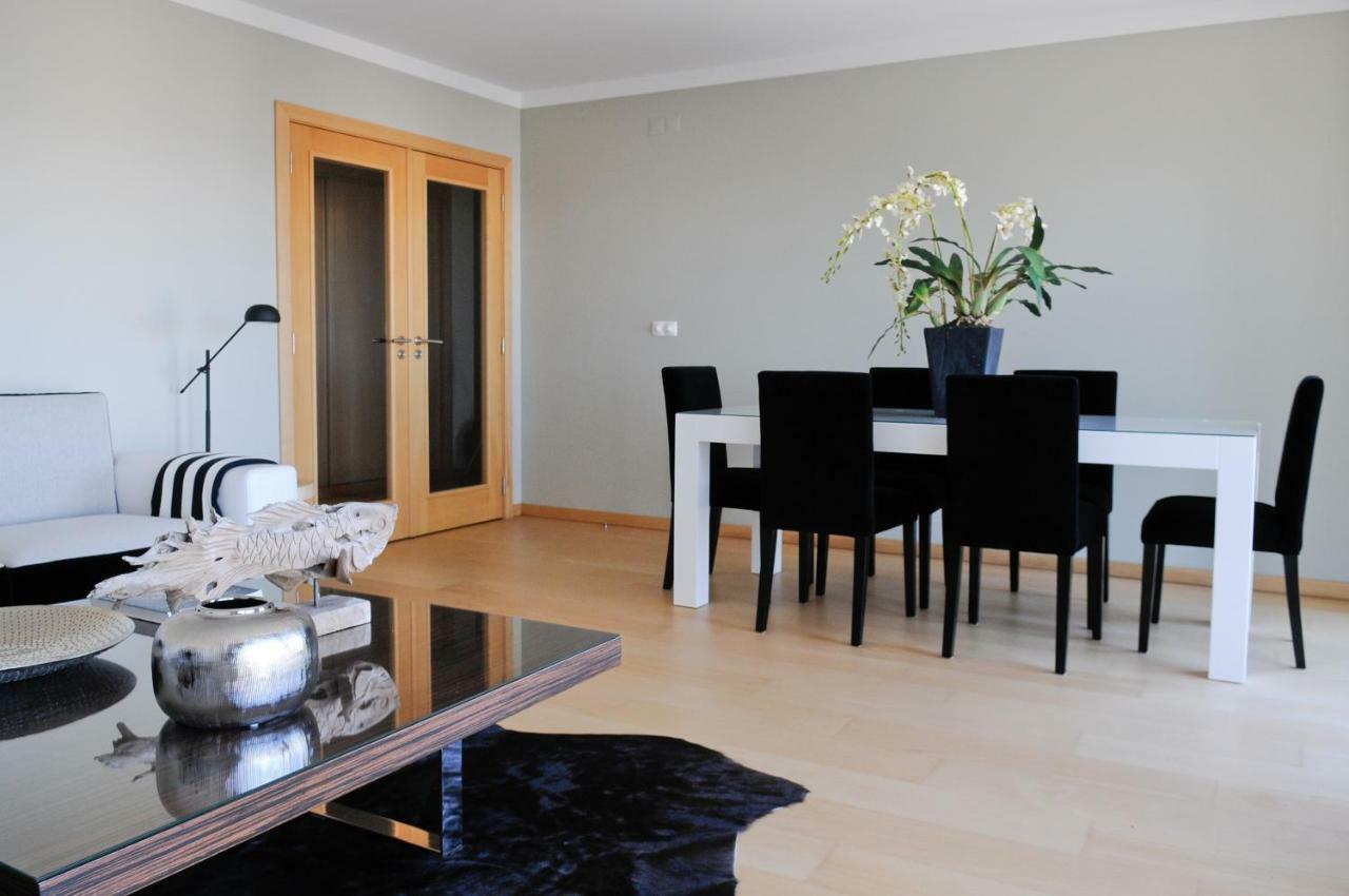 Panoramic Living Apartment *
