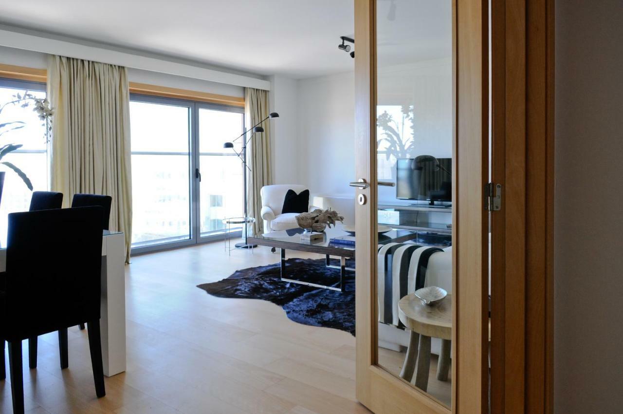 Panoramic Living Apartment *